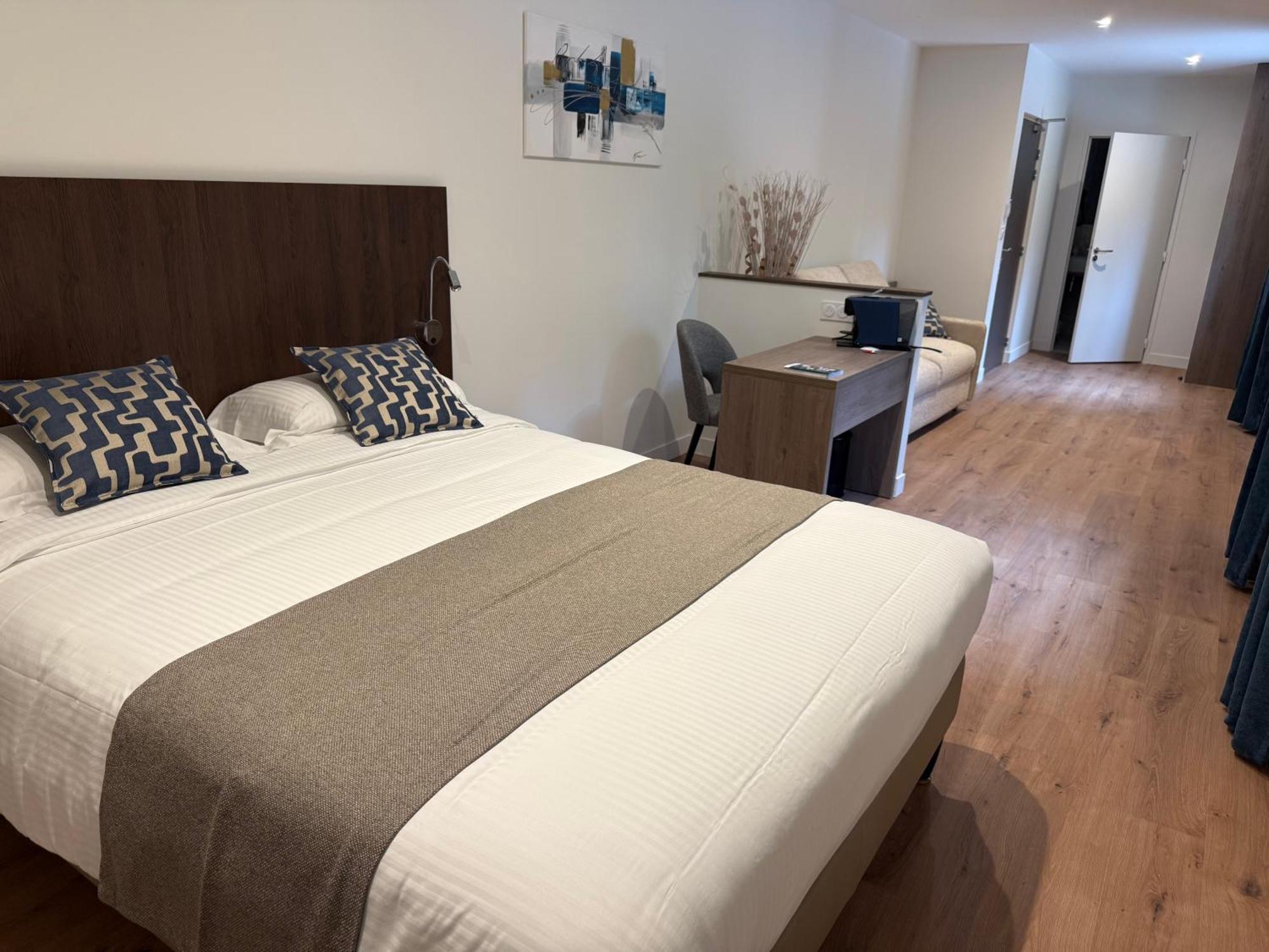 Logis Hotel Le Petit Casset La Boisse Ngoại thất bức ảnh