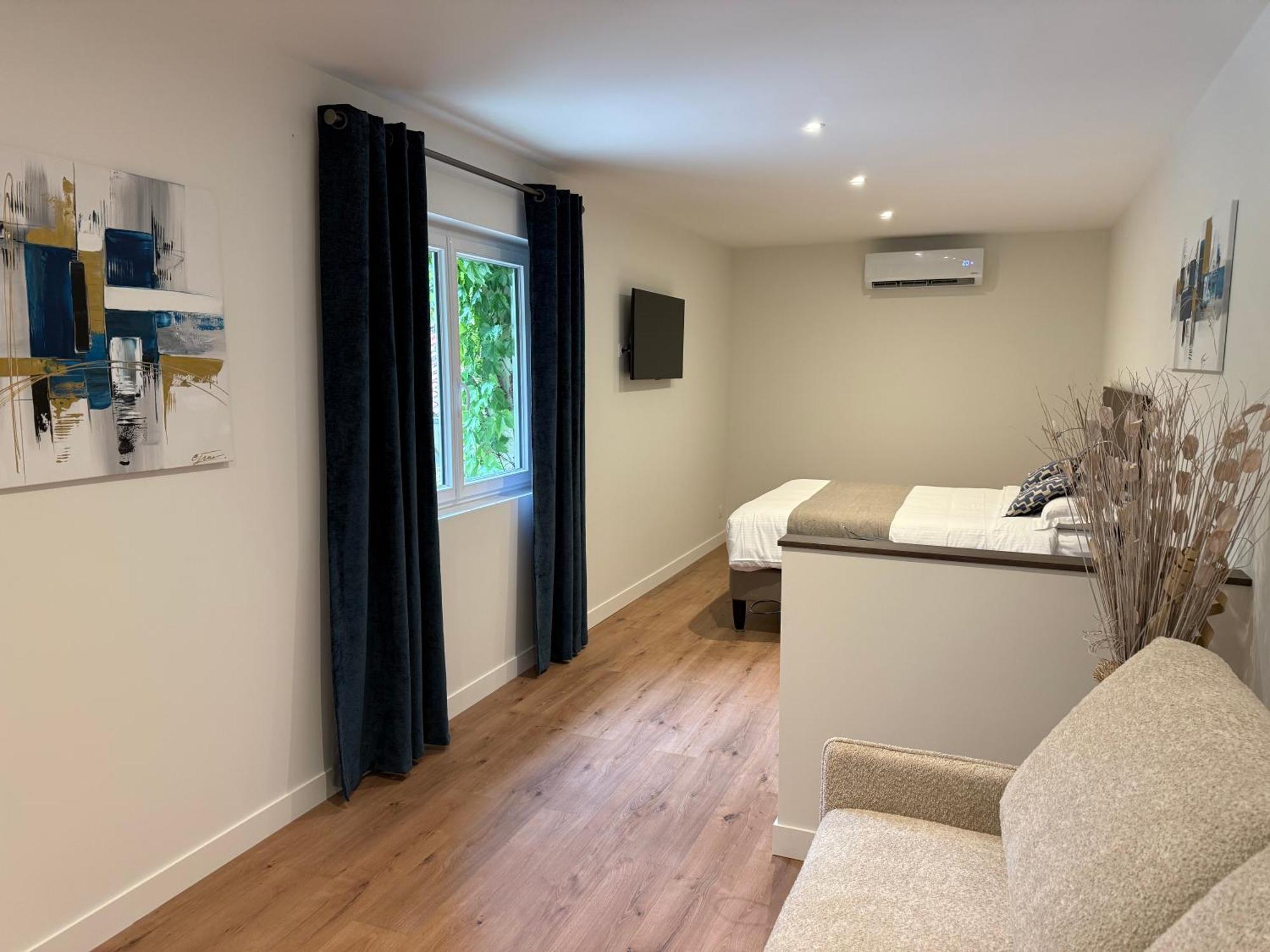 Logis Hotel Le Petit Casset La Boisse Ngoại thất bức ảnh