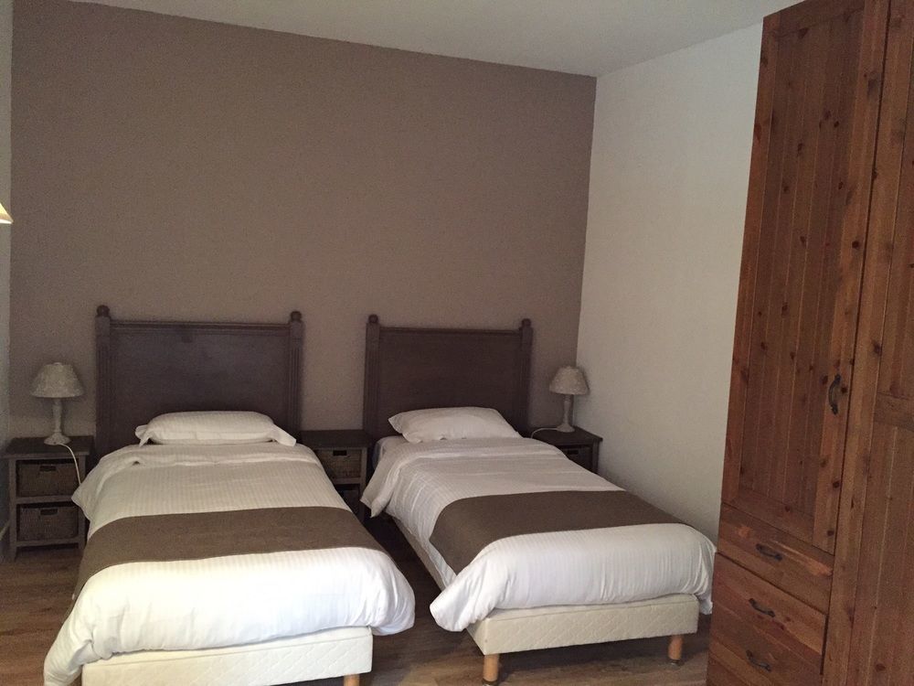 Logis Hotel Le Petit Casset La Boisse Ngoại thất bức ảnh