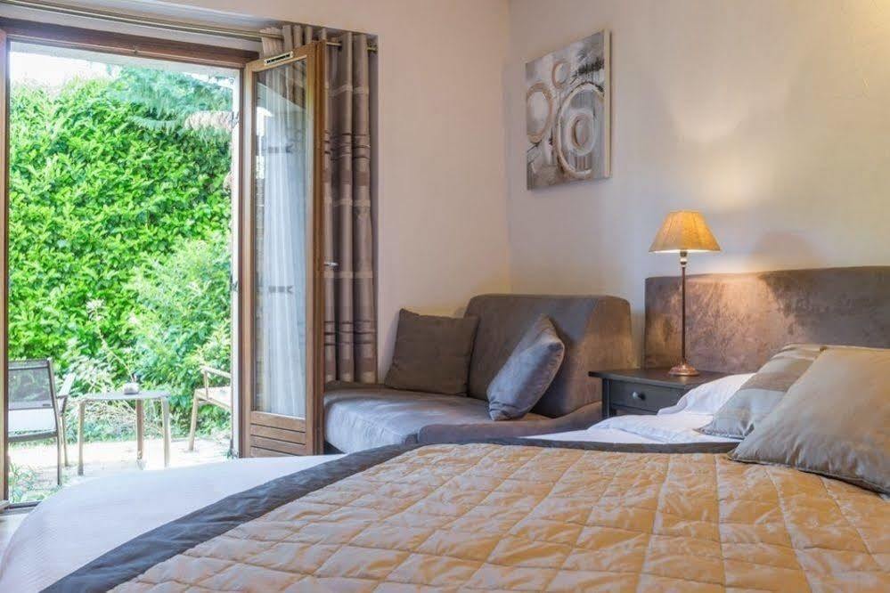 Logis Hotel Le Petit Casset La Boisse Ngoại thất bức ảnh