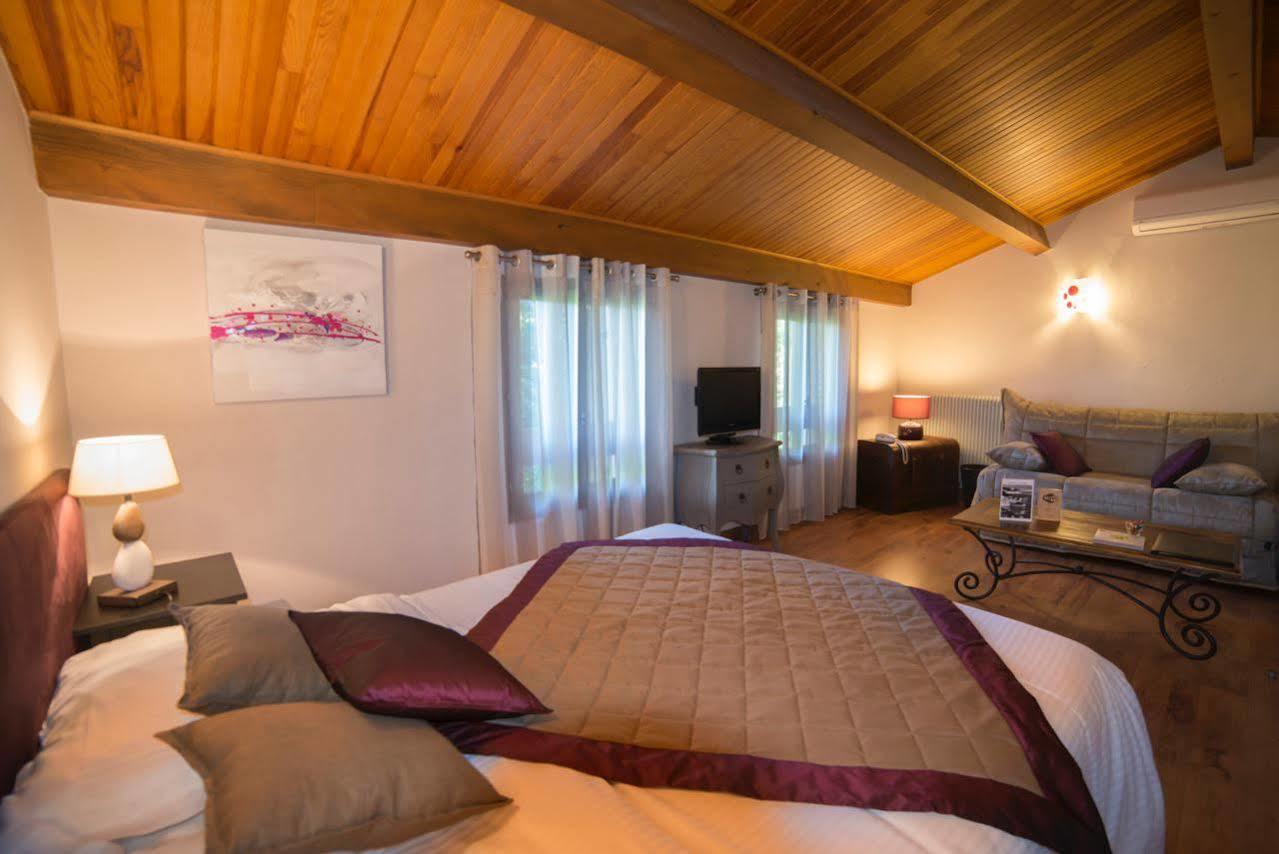Logis Hotel Le Petit Casset La Boisse Ngoại thất bức ảnh