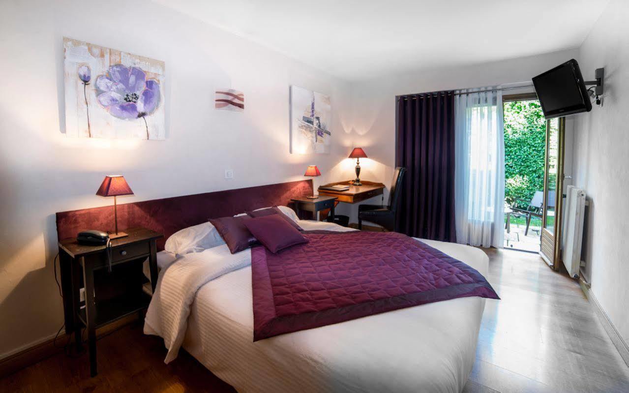 Logis Hotel Le Petit Casset La Boisse Ngoại thất bức ảnh